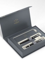 ΣΕΤ ΣΤΥΛΟ ROLLERBALL ΑΠΟ ΑΤΣΑΛΙ MAT BLACK CT PARKER IM ESSENTIAL ΣΕ ΘΗΚΗ